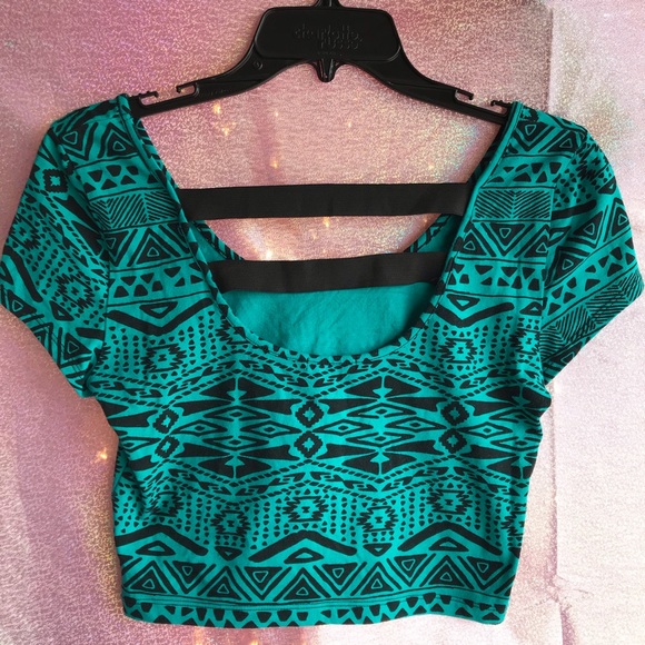 Charlotte Russe Turquoise, Patterned Crop Top 🦋 - Picture 4 of 5